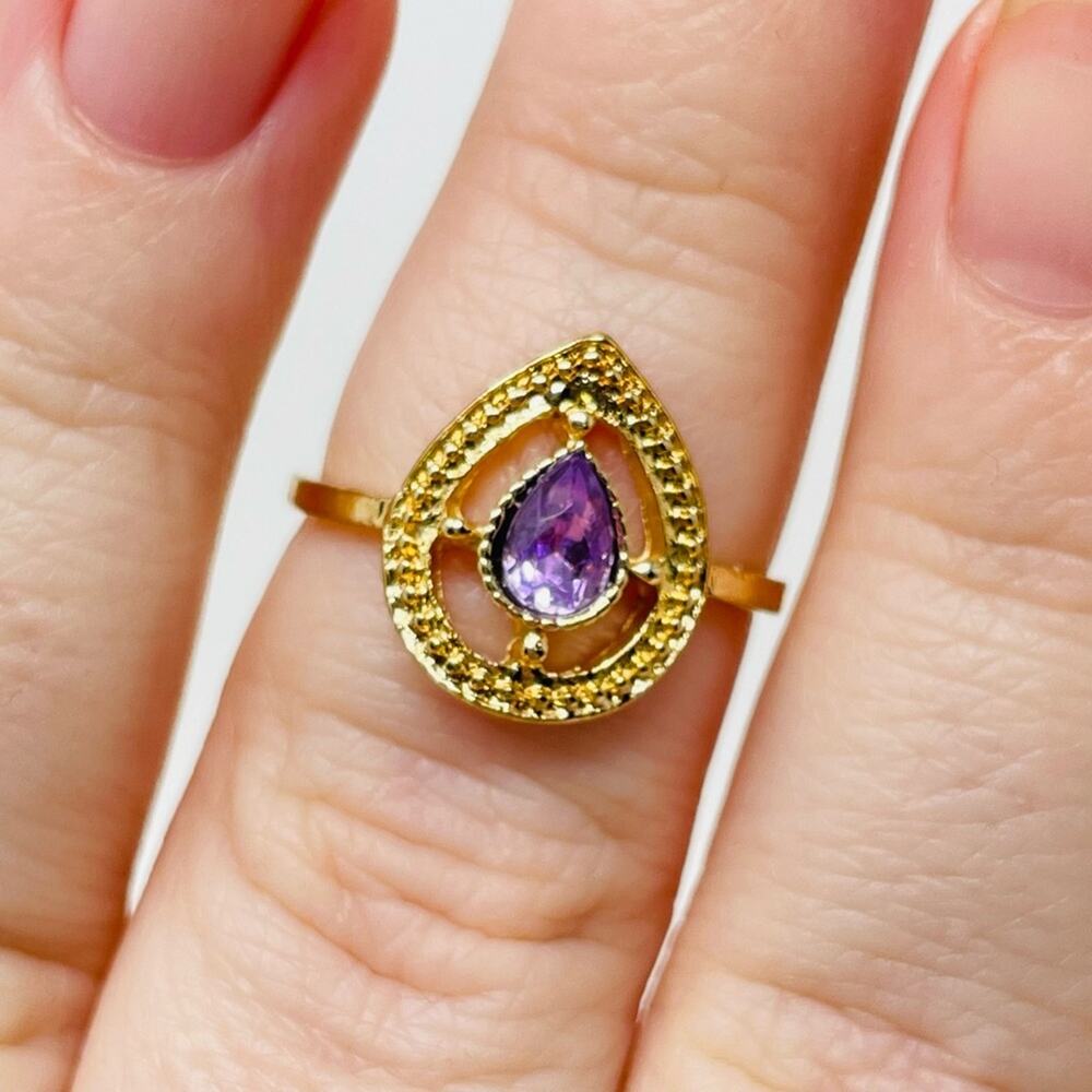 Boho Teardrop Ring Gold Tone Metal Purple Gem NEW